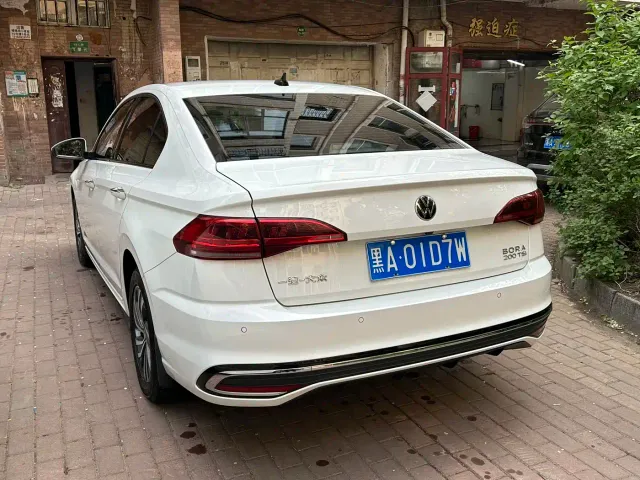 Volkswagen Bora — Фото автомобиля 5