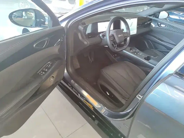 BYD Seal — Фото автомобиля 15