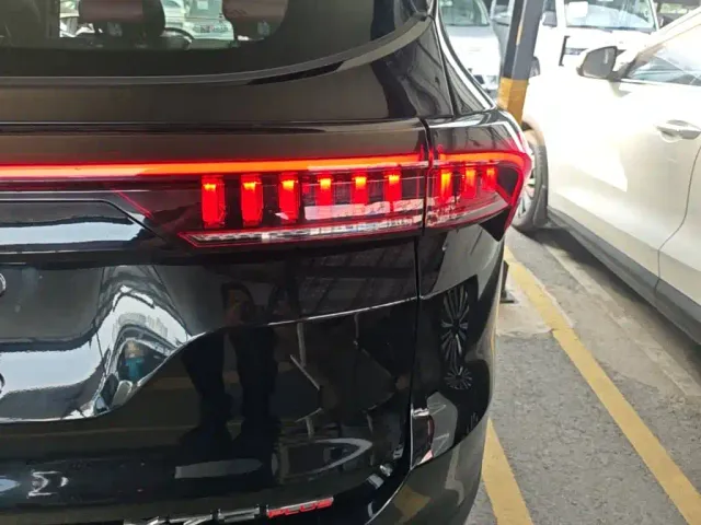 Jetour X70 Plus — Фото автомобиля 7