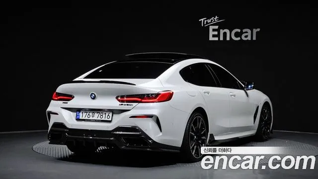 BMW 8-Series — Фото автомобиля 2