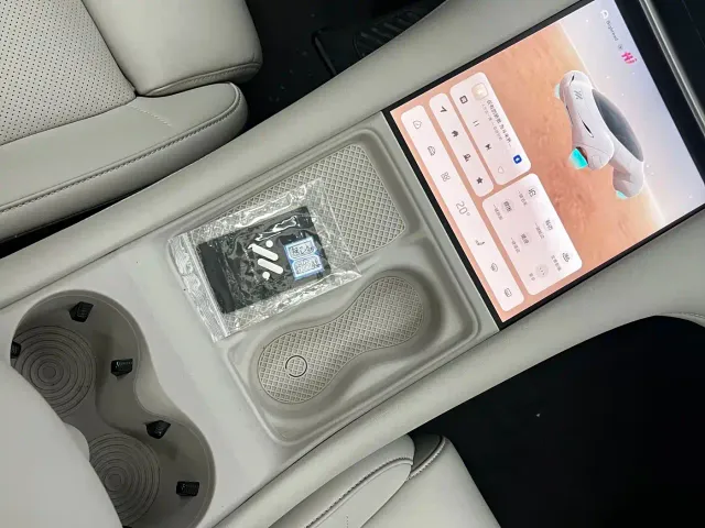 IM Motors LS6 — Фото автомобиля 14