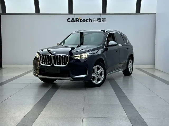 Фотография автомобиля — BMW X1