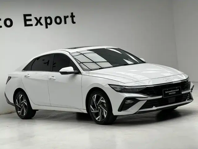 Hyundai Elantra — Фото автомобиля 3