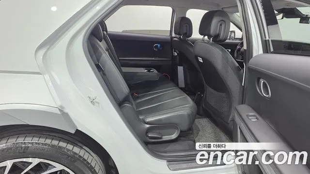 Hyundai Ioniq 5 — Фото автомобиля 12