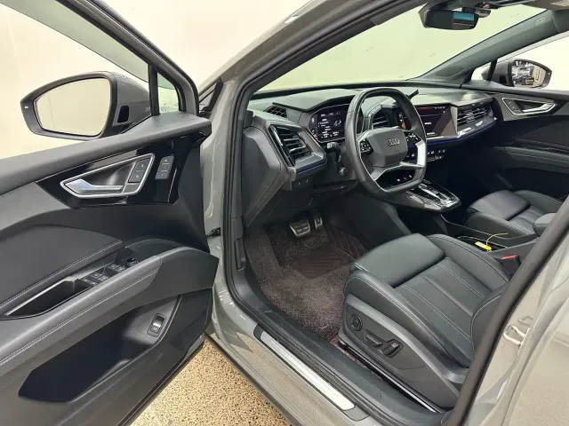 Audi Audi Q4 e-tron 2024 40 e-tron Creation Edition — Фото автомобиля 13