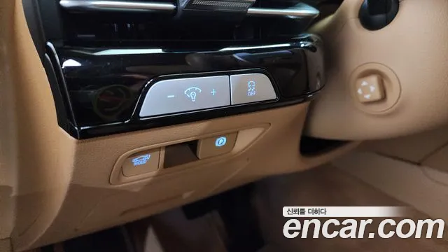 Genesis G80 Бензин 2.5 турбо AWD — Фото автомобиля 26