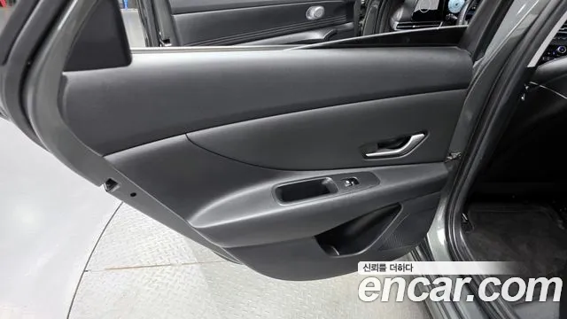 Hyundai AVANTE Avante (CN7) — Фото автомобиля 25
