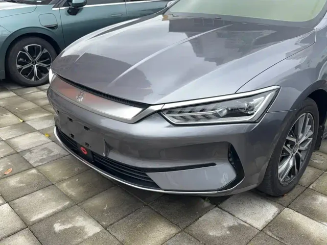 BYD Qin PLUS — Фото автомобиля 10