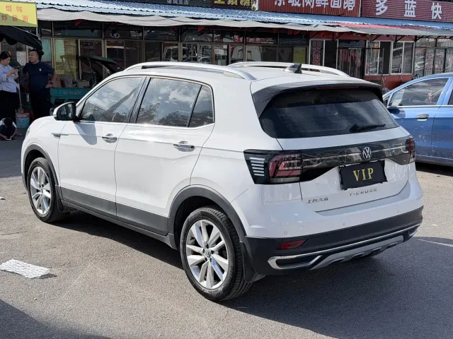 Volkswagen T-Cross — Фото автомобиля 6