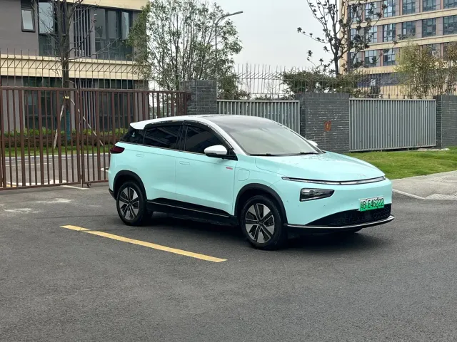 Xpeng G3 — Фото автомобиля 3