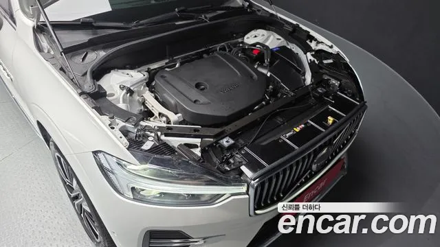 Вольво XC60 — Фото автомобиля 6