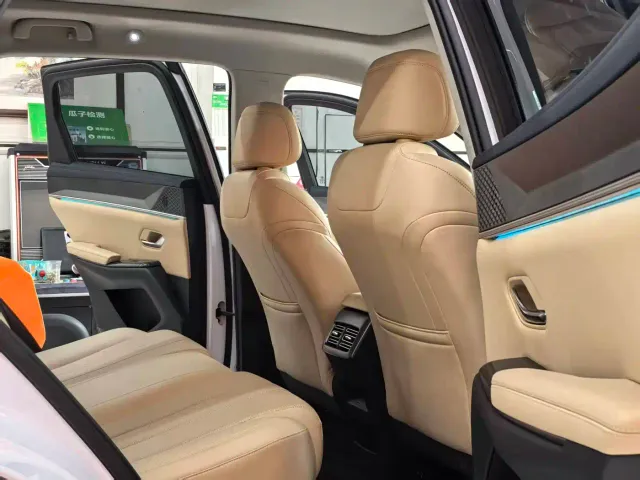 BYD Song Pro — Фото автомобиля 6