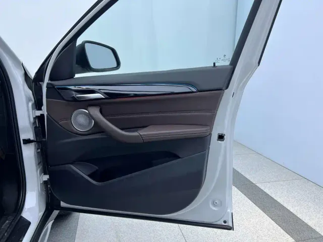 BMW X1 — Фото автомобиля 22