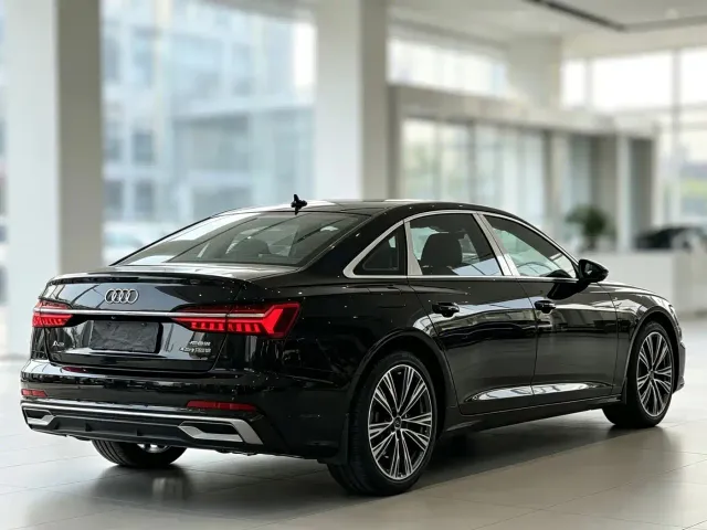 Audi A6L — Фото автомобиля 4