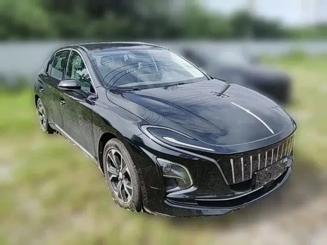 Hongqi E-QM5 — Фото автомобиля 5