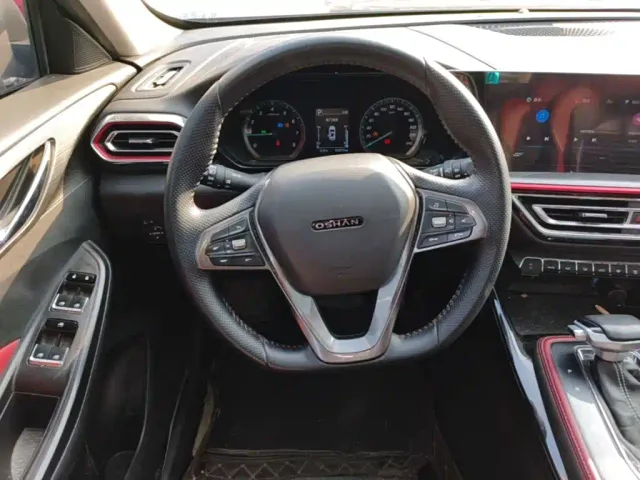 Changan Oushang X5 — Фото автомобиля 10