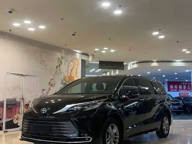 Фотография автомобиля — Toyota Sienna