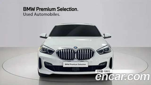 BMW 1 Series F40 — Фото автомобиля 3