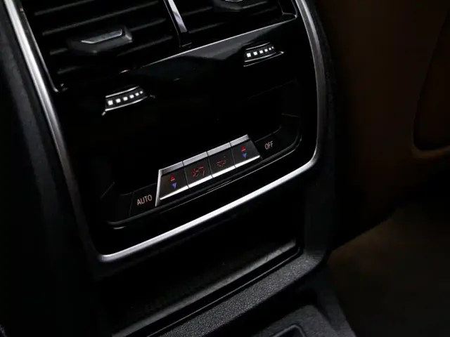 BMW X7 — Фото автомобиля 18
