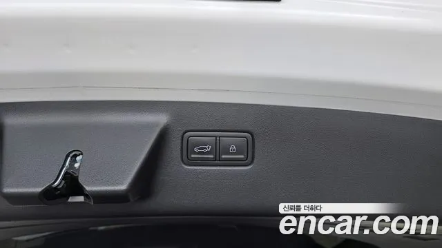 Hyundai Santafe Santa Fe (MX5) Бензин 2.5T 2WD — Фото автомобиля 29