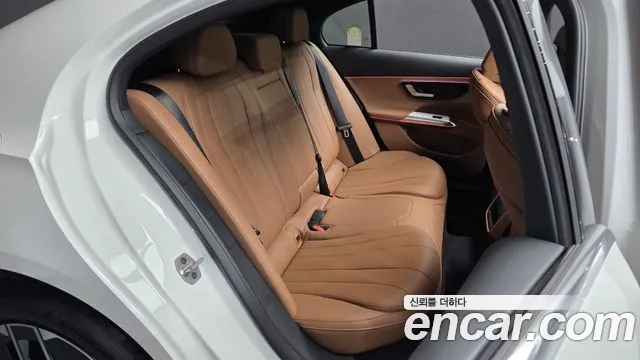 Mercedes-Benz E-Class W214 — Фото автомобиля 17