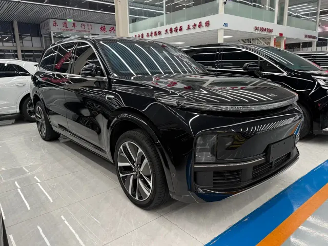 Li Auto L9 — Фото автомобиля 2