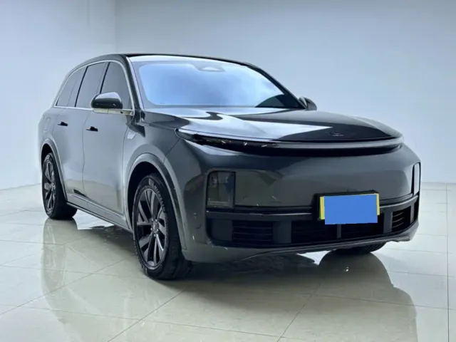 Li Auto L8 — Фото автомобиля 3