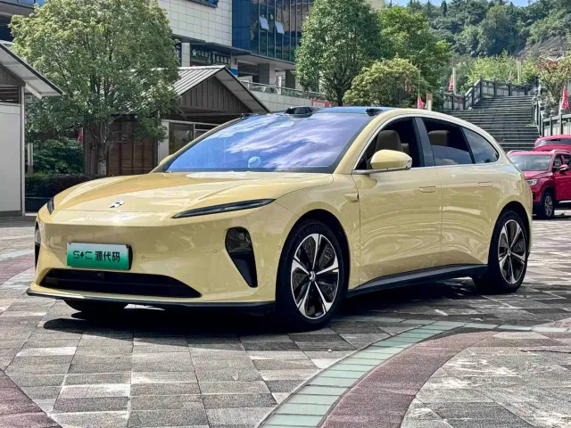 Nio ET5 Touring — Фото автомобиля 4
