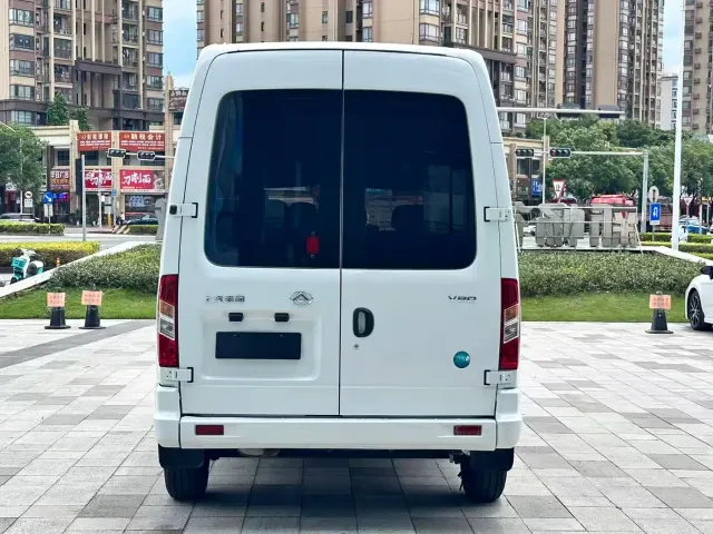 Maxus Xintu V80 — Фото автомобиля 6