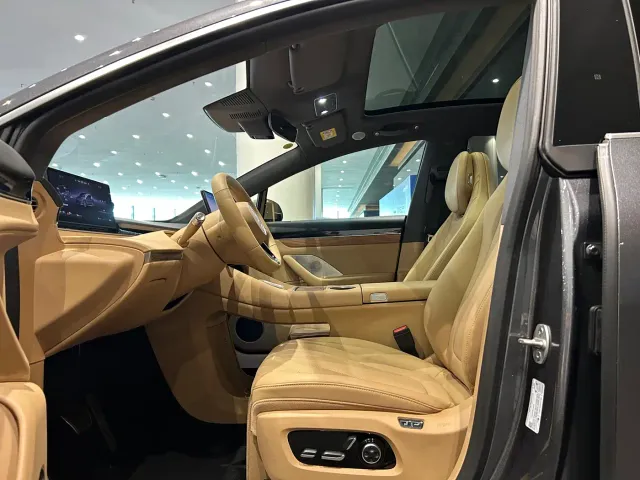 Luxeed R7 — Фото автомобиля 6