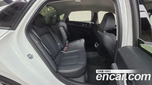 Kia K5 Новый K5 3 поколение 2.0 LPi(Для проката) — Фото автомобиля 19