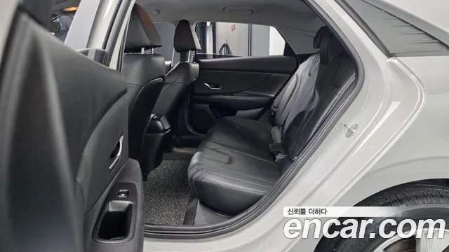 Hyundai AVANTE Avante (CN7) 1.6 LPi (Для проката) — Фото автомобиля 12
