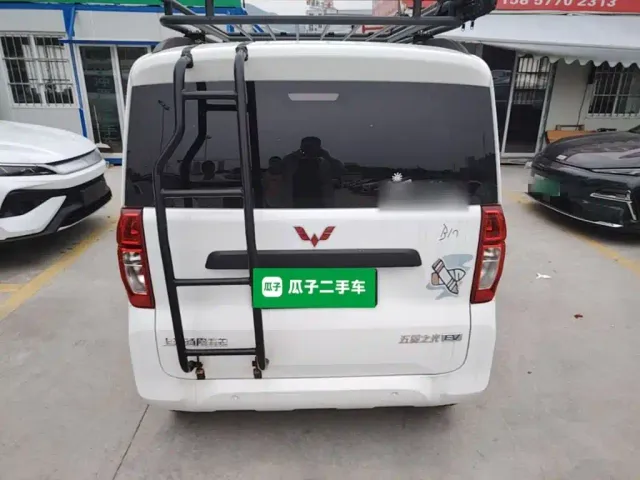 Wuling Zhiguang NEV — Фото автомобиля 5