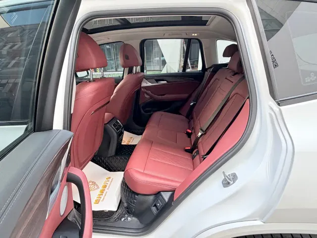 BMW X3 — Фото автомобиля 9
