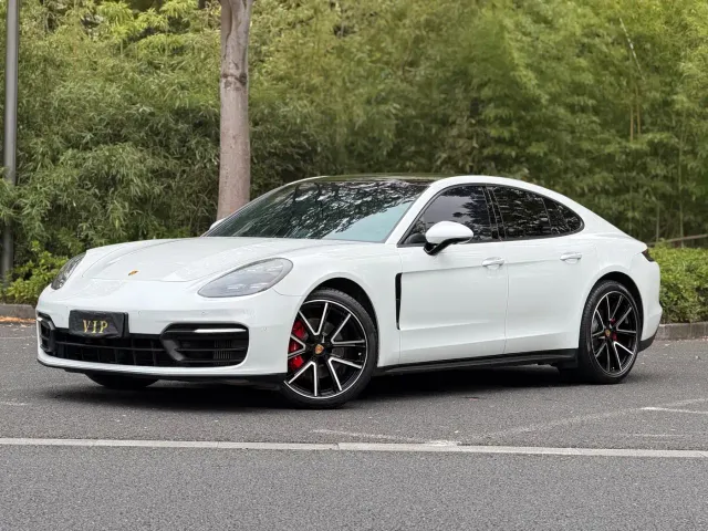 Фотография автомобиля — Porsche Panamera