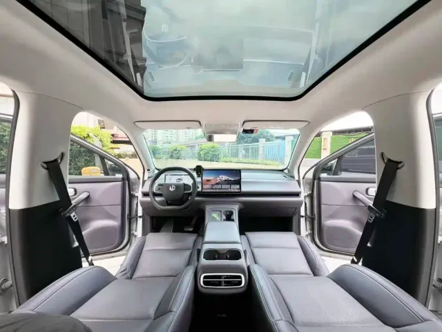 Leapmotor C10 — Фото автомобиля 5