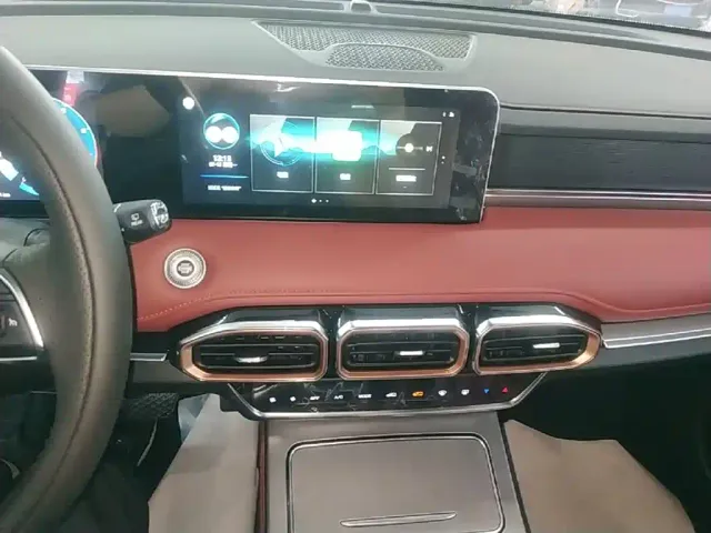 Jetour X70 Plus — Фото автомобиля 12