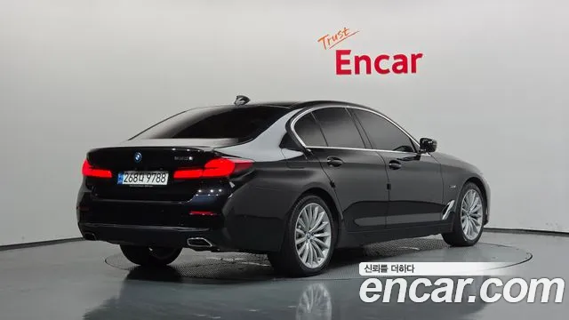 BMW 5 Series G30 — Фото автомобиля 2