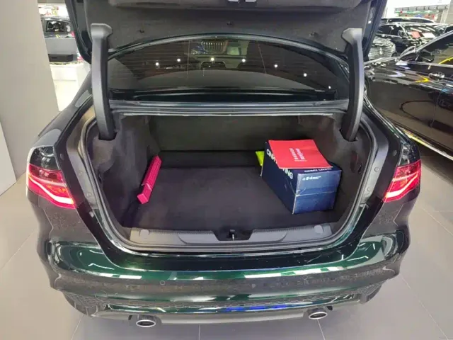 Jaguar XEL — Фото автомобиля 18