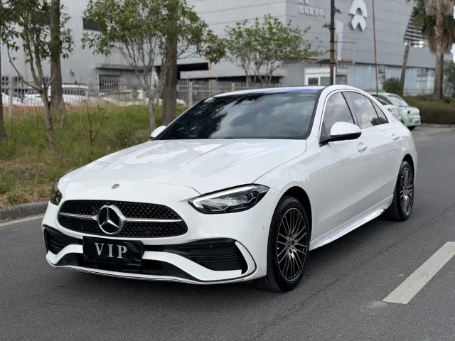 Фотография автомобиля — Mercedes-Benz C-Class