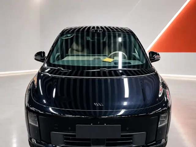 Li Auto i6 — Фото автомобиля 2