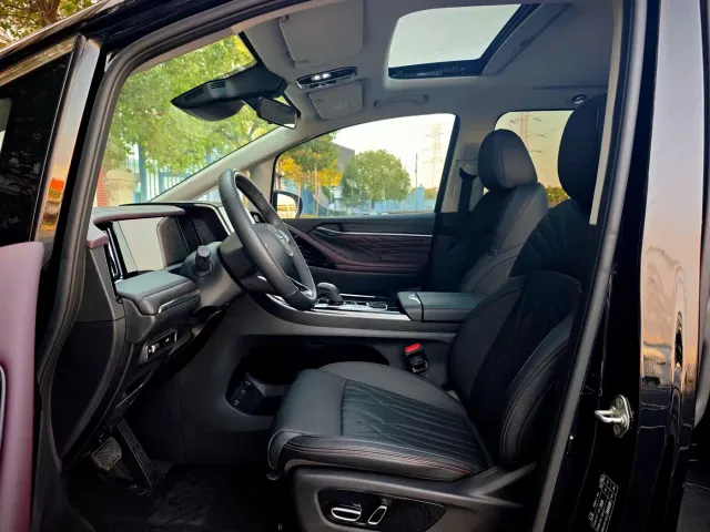 GAC Trumpchi M8 — Фото автомобиля 9