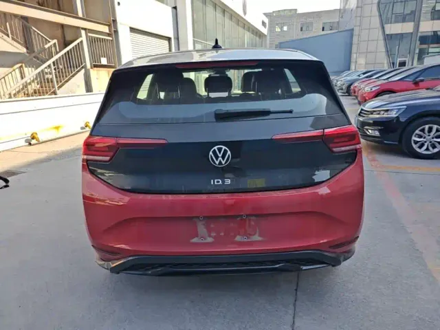 Volkswagen ID.3 — Фото автомобиля 5
