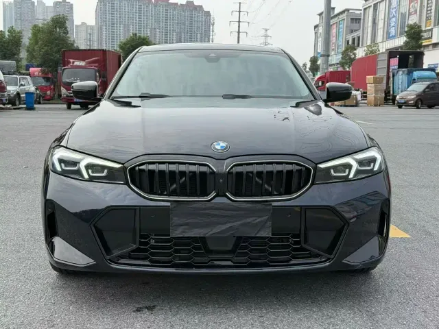 BMW 3 Series — Фото автомобиля 2
