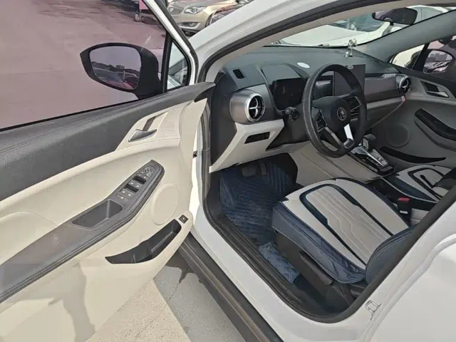 BYD Yuan Pro — Фото автомобиля 15