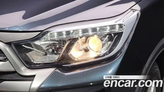 KG_Mobility_Ssangyong Rexton Новый Rexton Sport Khan Дизель 2.2 4WD — Фото автомобиля 22