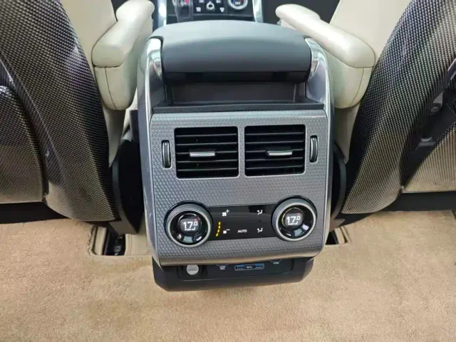 Land Rover Range Rover Sport — Фото автомобиля 13