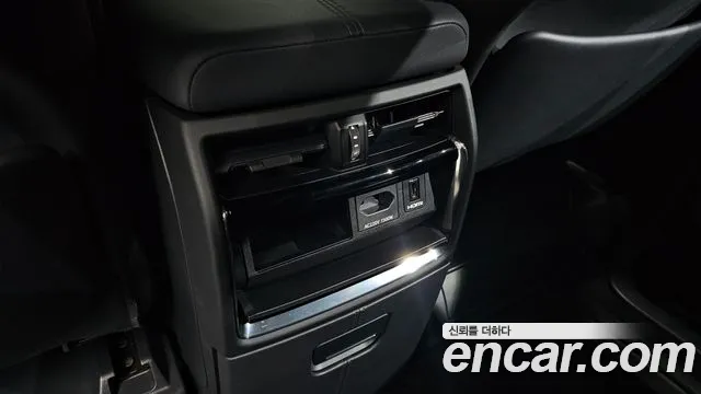 Toyota Alphard — Фото автомобиля 29