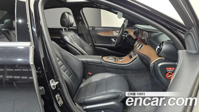 Mercedes-Benz E-Class W213 — Фото автомобиля 16