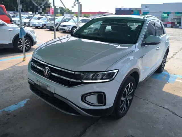 Фотография автомобиля — Volkswagen T-Roc